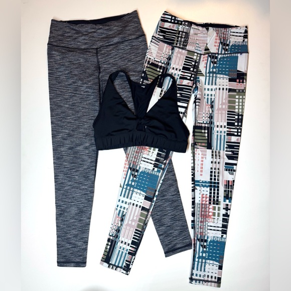 Victoria Secret Sport Women’s Leggings + Sport Bra Size- Small - Picture 1 of 12